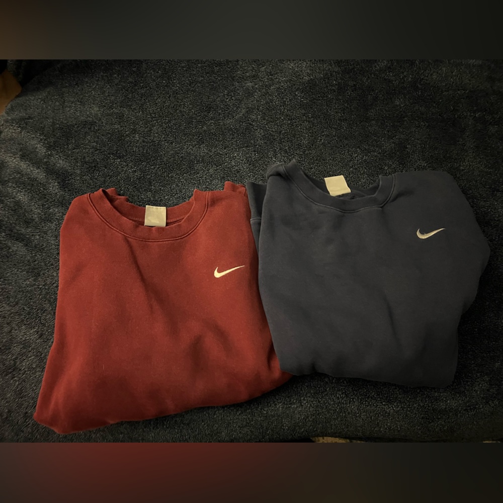 Burgandy Men’s XL Nike crewneck
